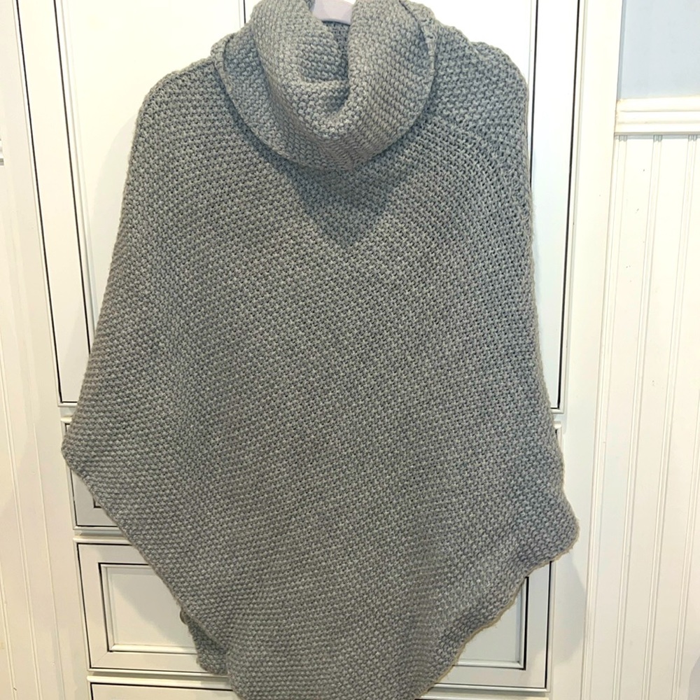 Grey textured Warm, soft cape